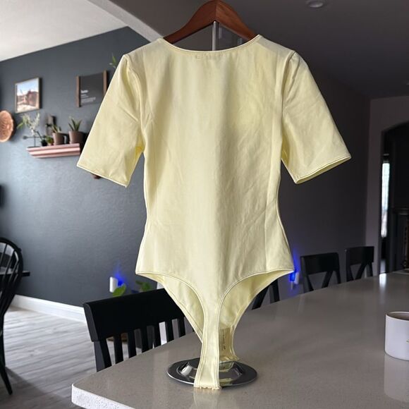 NWOT Free People High Noon Bodysuit Yellow Short Sleeves Scoop Neck S Cotton - Picture 11 of 15